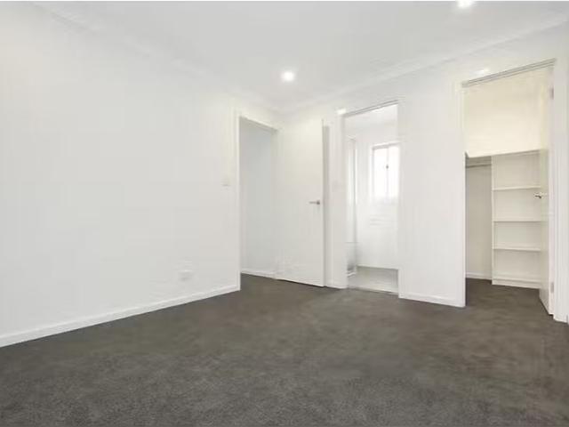 Condo for rent in Wollongong West, New South Wales