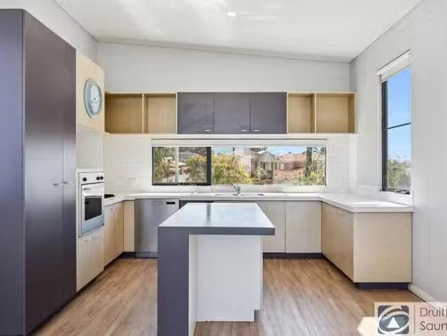 House for rent in Stirling, Western Australia