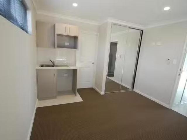 House for rent in Kardinya, Western Australia
