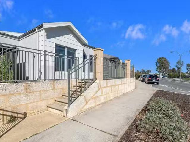 House for rent in Piara Waters, Western Australia