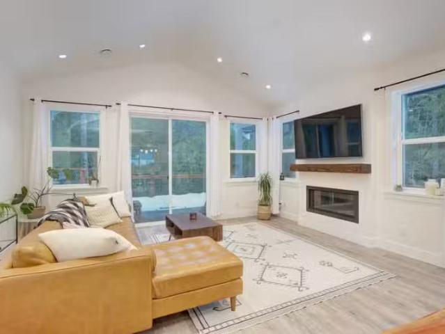 House for rent in Shawnigan Lake, British Columbia