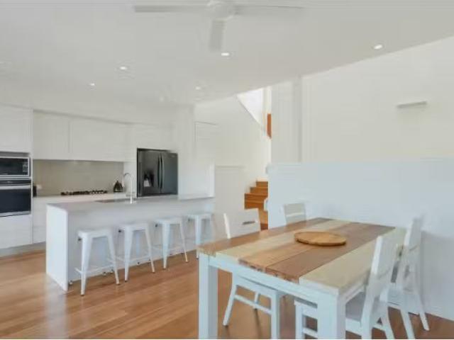 Condo for rent in Wollongong West, New South Wales
