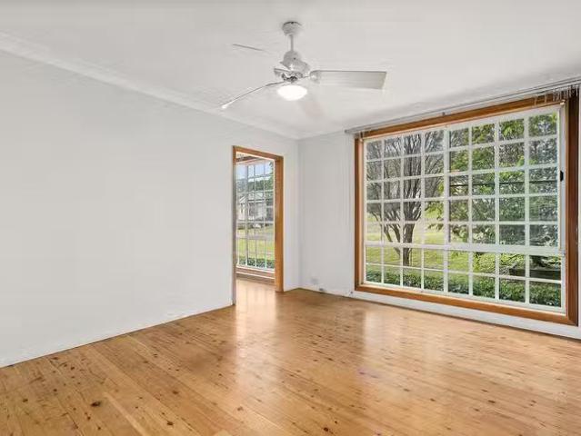 House for rent in Wollongong West, New South Wales