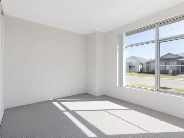 House for rent in Golden Bay, Western Australia