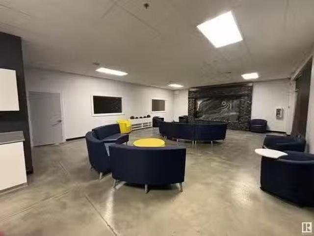 House for rent in Wedgewood, Alberta