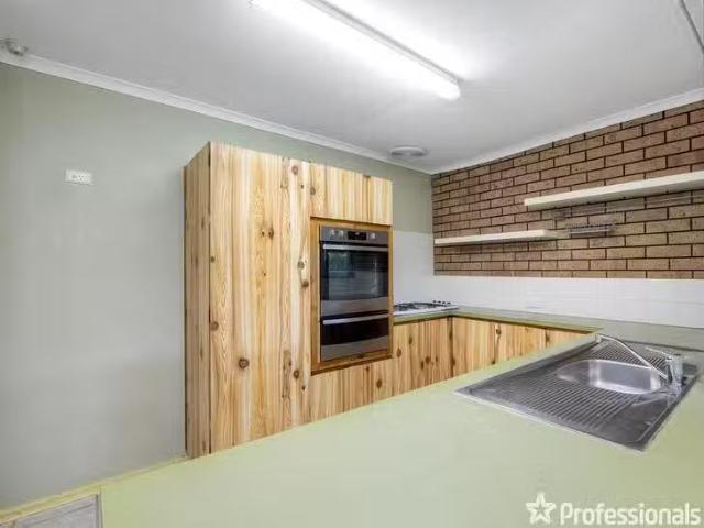 House for rent in Forrestfield, Western Australia