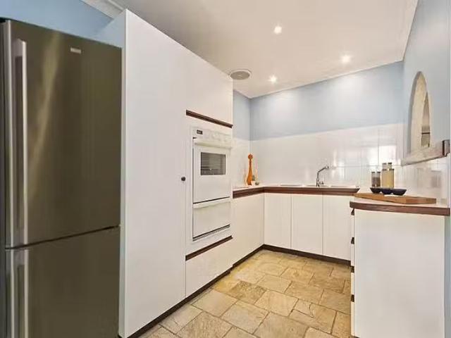 House for rent in Applecross, Western Australia