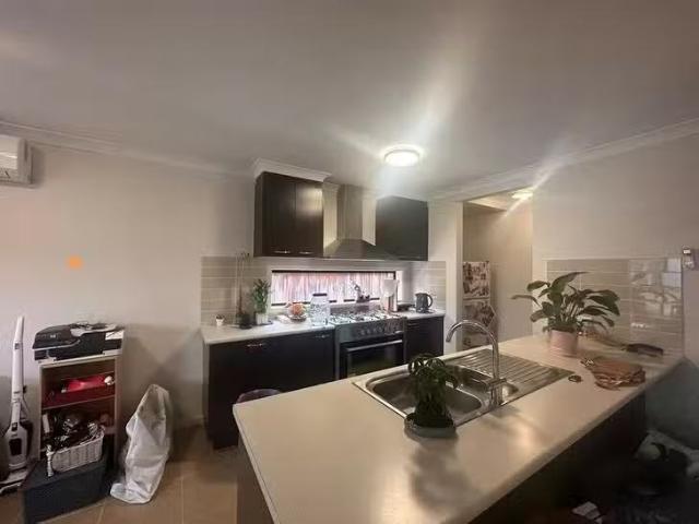 House for rent in Eastwood, Victoria