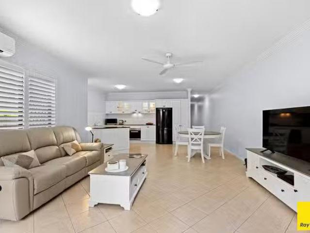 Apartment for rent in Yorkeys Knob, Queensland