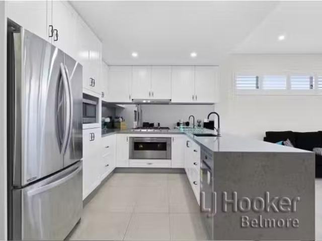 Condo for rent in Sydney, New South Wales