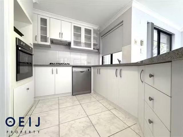 House for rent in Bibra Lake, Western Australia
