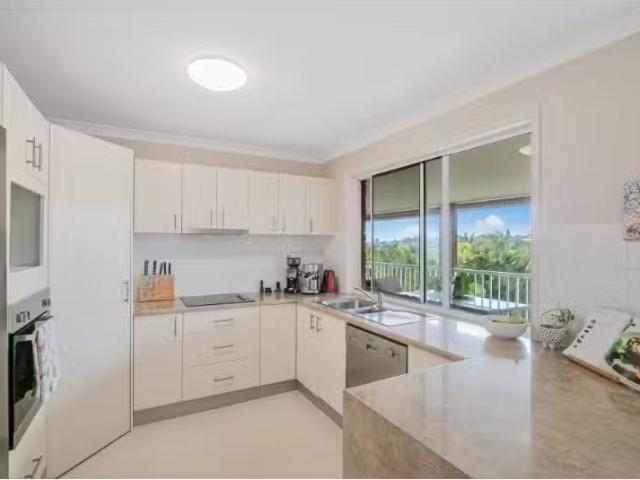 Condo for rent in Banora Point, New South Wales