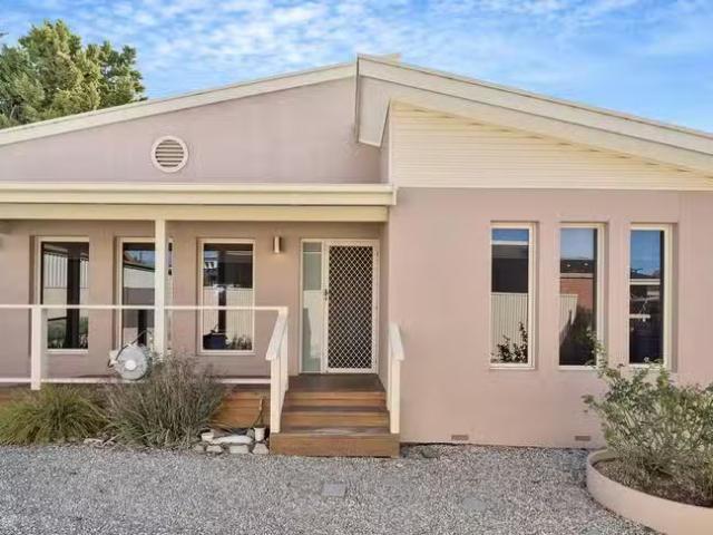 House for rent in Willoughby, New South Wales