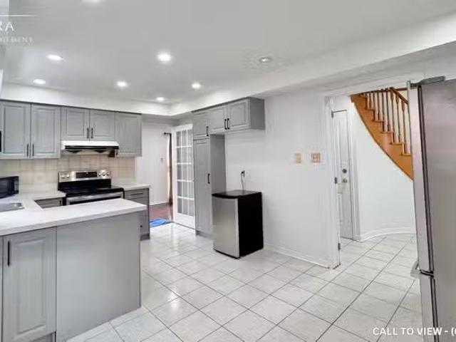 Condo for rent in Georgina, Ontario