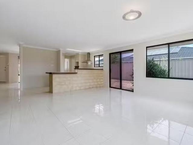 House for rent in Canning Vale, Western Australia