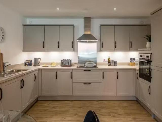 Apartment for rent in California, Littleover
