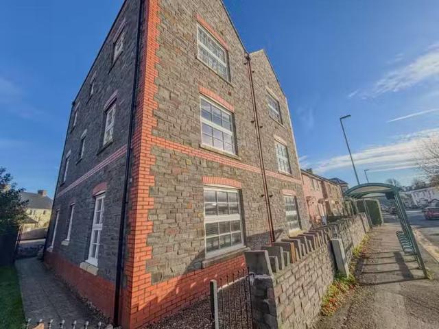Apartment for rent in Oldland, South Gloucestershire