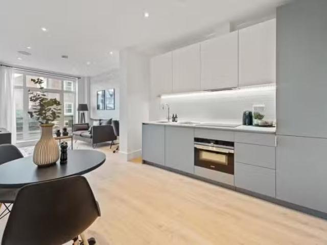 Apartment for rent in Lyne, Runnymede