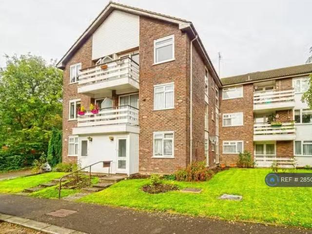 House for rent in Little Stanmore, Greater London