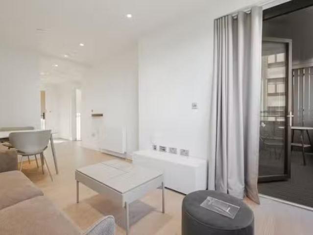 House for rent in Brentford End, Greater London