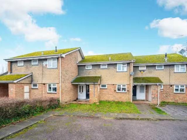 House for rent in Merrow, Guildford
