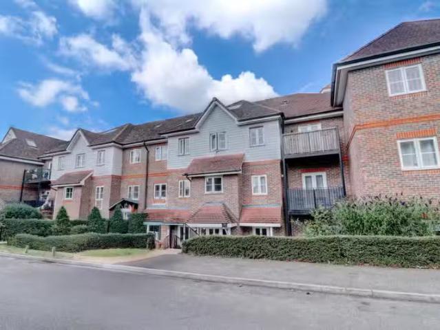 Apartment for rent in Downley, Buckinghamshire