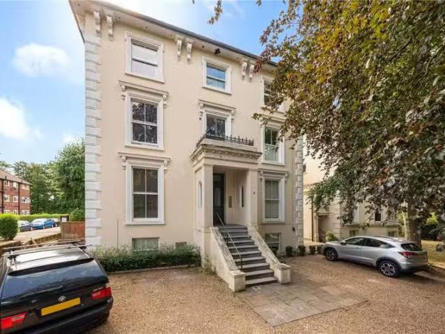 Apartment for rent in Surbiton, Greater London