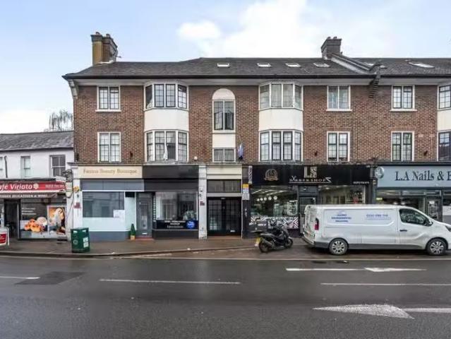 Apartment for rent in Woodcote, Epsom