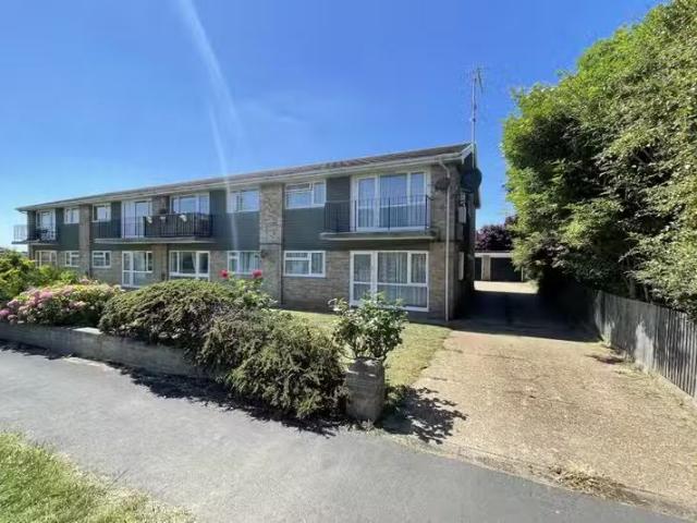 Apartment for rent in Peacehaven, Iford