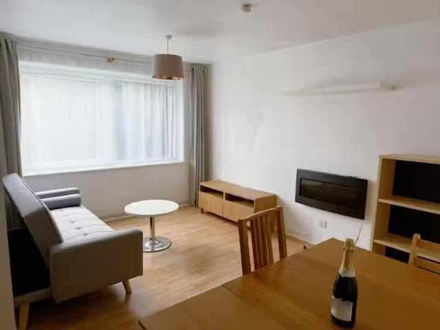 Apartment for rent in Watergate, Devon
