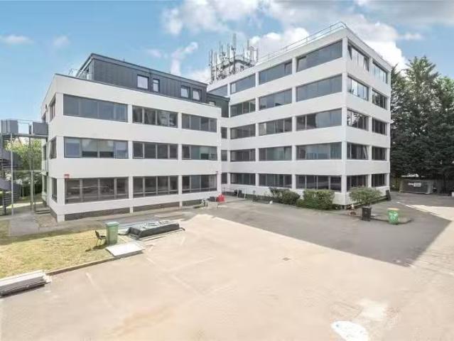 Apartment for rent in Byfleet, Woking