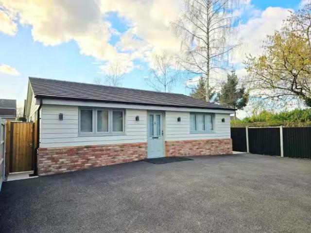 House for rent in Ramsden Crays, Crays Hill