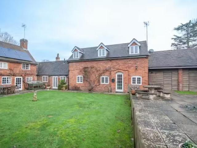 House for rent in New Bilton, Warwickshire