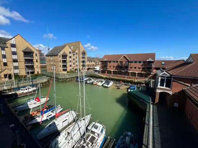 House for rent in Fishersgate, West Sussex