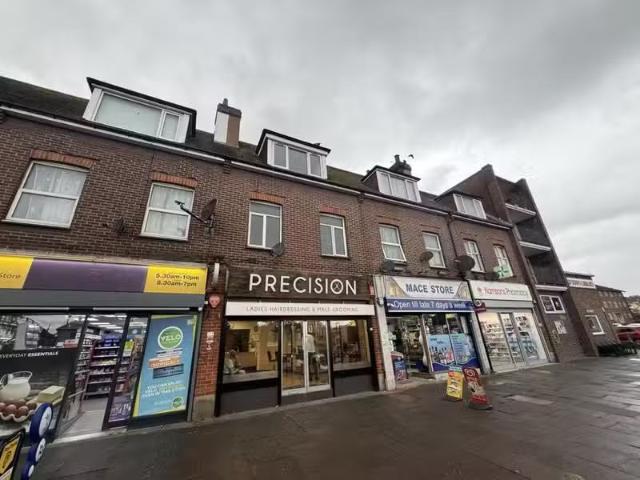 House for rent in Southfields, Greater London