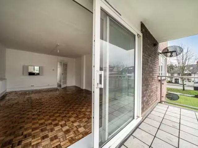 House for rent in Burnt Oak, Greater London