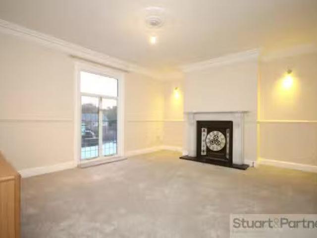 House for rent in Perryfields, West Sussex