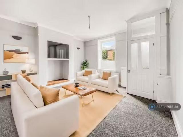 House for rent in Oakenshaw, Backburn