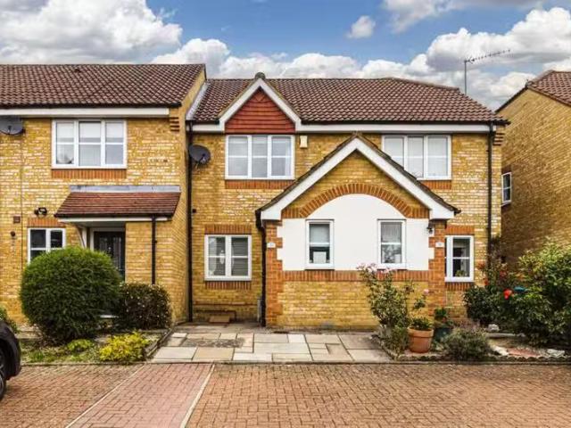 House for rent in Pouchen End, Hertfordshire