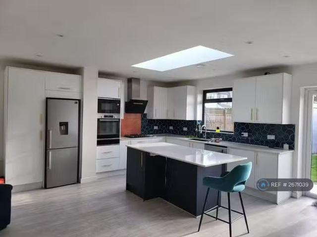 House for rent in Throop, Bournemouth