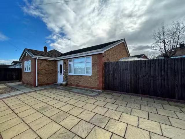 House for rent in Calderstones
