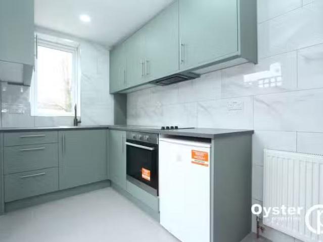 House for rent in Burnt Oak, Greater London