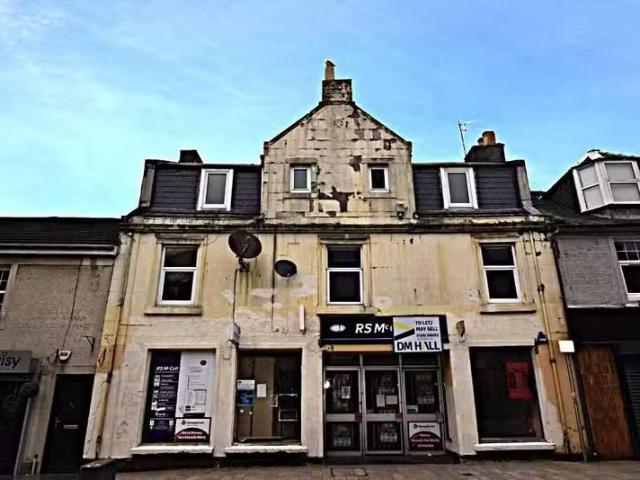 House for rent in Kilwinning, Scotland