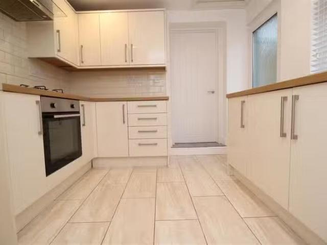 House for rent in Cwmparc, Wales