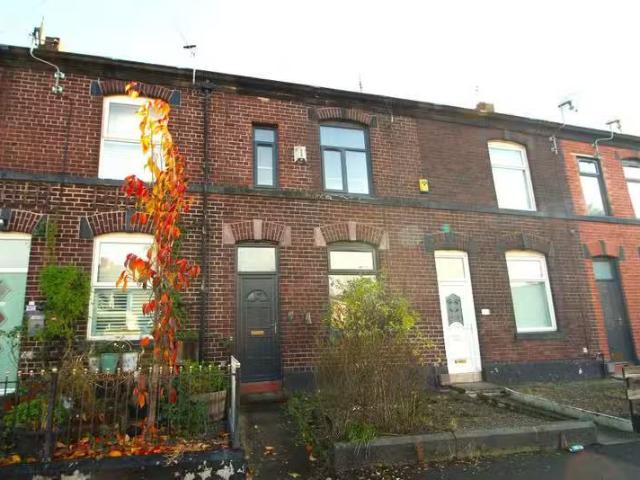 House for rent in Fernhill, Bury