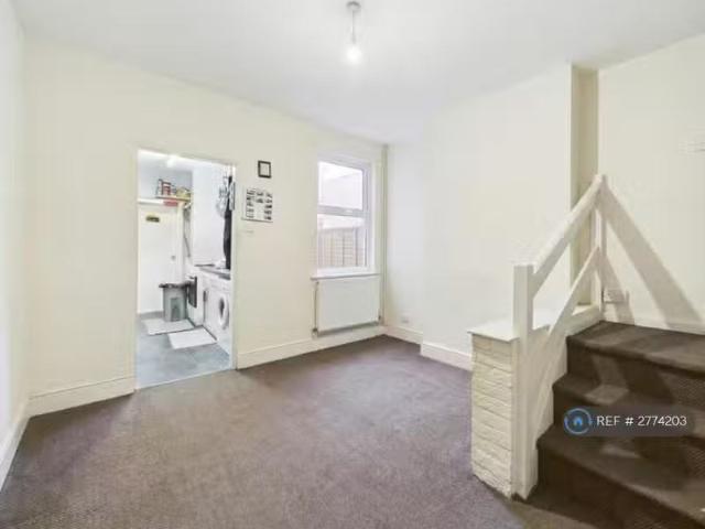 House for rent in Wilmorton, East Midlands