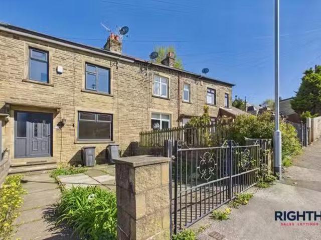 House for rent in Slack Side, West Yorkshire