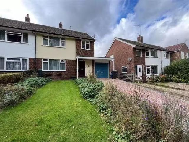 House for rent in Five Acres, Hertfordshire