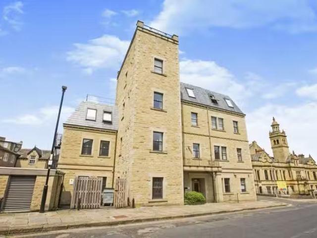 Apartment for rent in Woolshops, Halifax