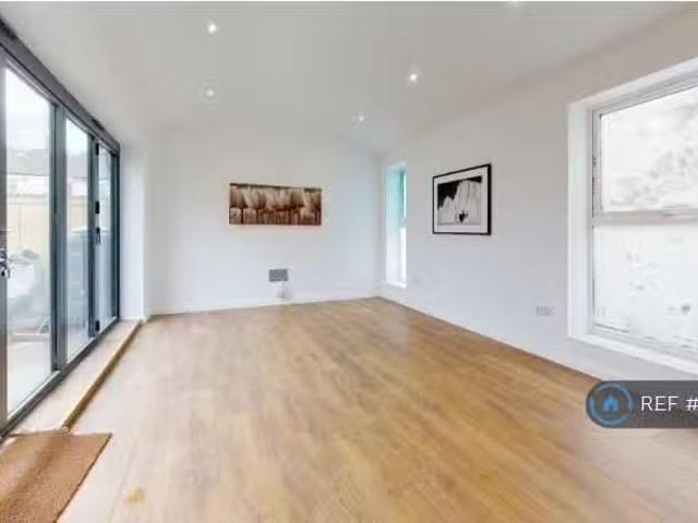 House for rent in London Borough of Merton, Greater London